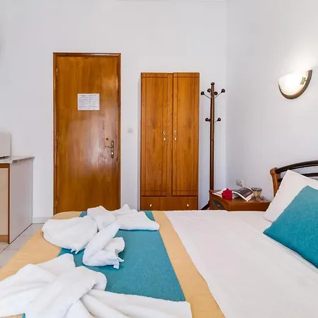 Апартаменты Nikoleta 4 *