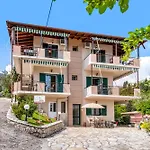 Nikoleta 4 * Nikiana